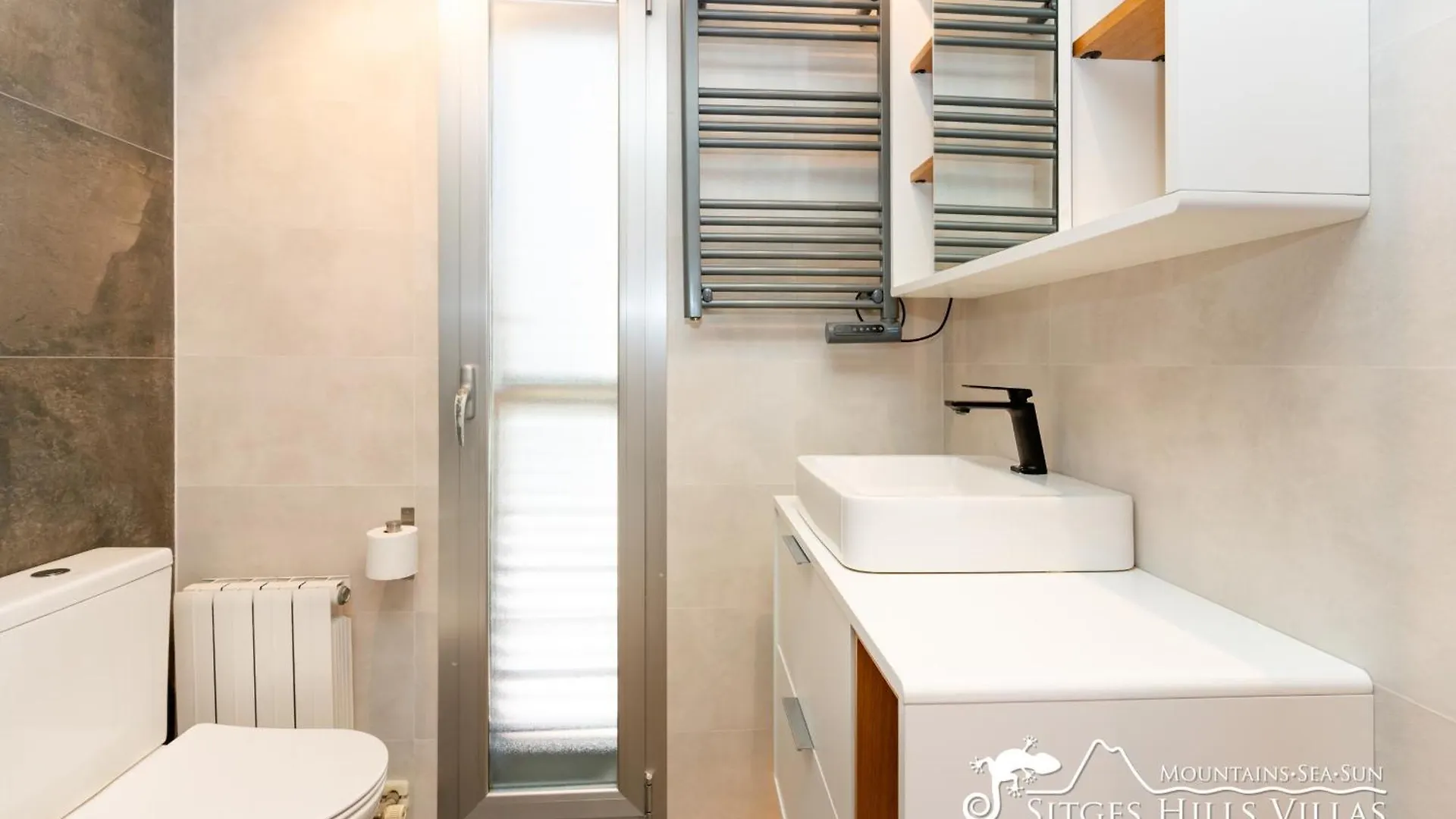 Stylish Villa Havana With Sea Views, Private Pool & A/C Sitges