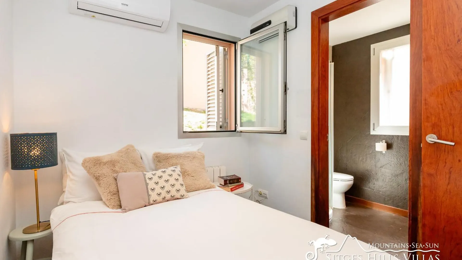 Stylish Villa Havana With Sea Views, Private Pool & A/C Sitges