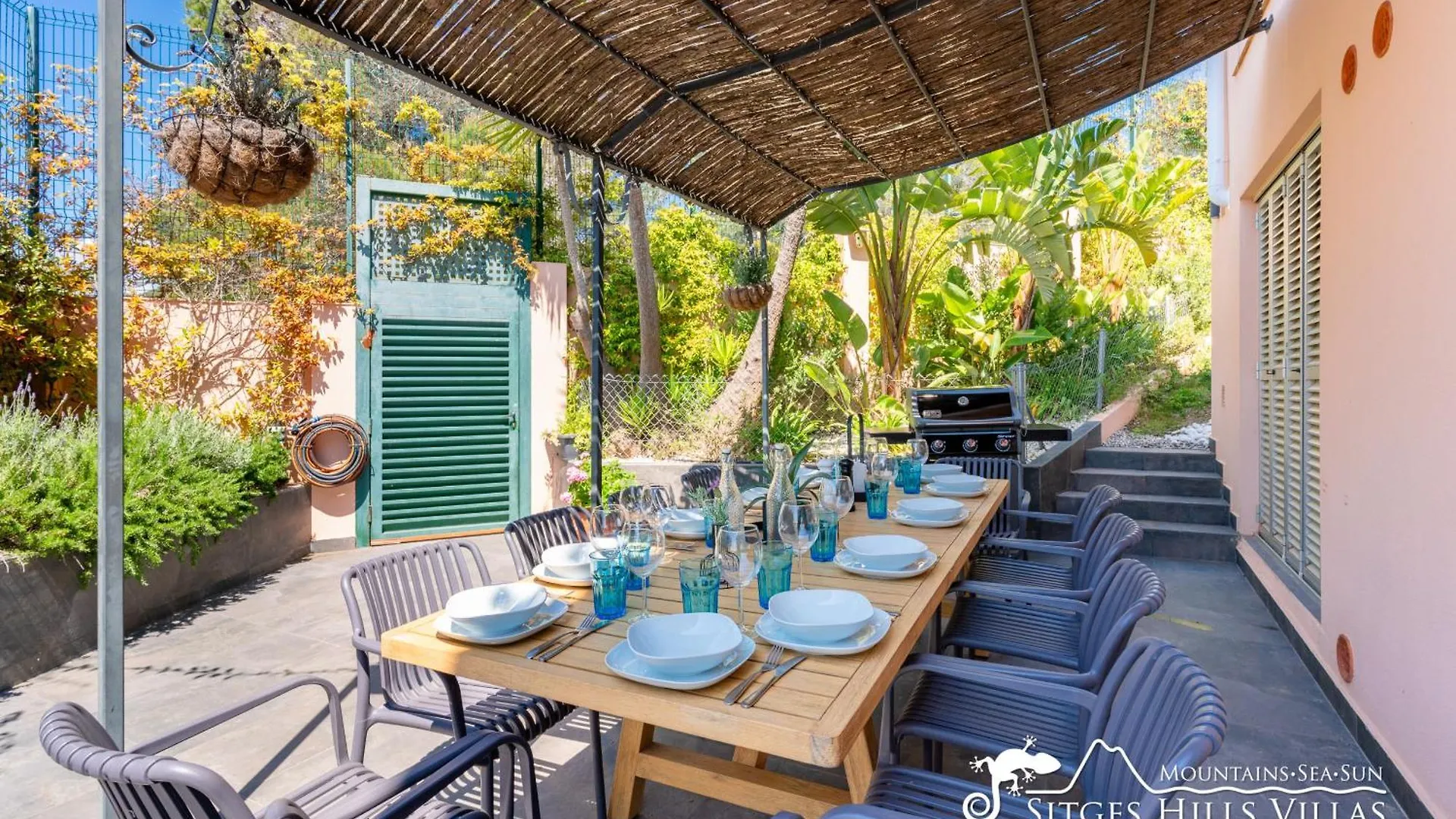 Stylish Villa Havana With Sea Views, Private Pool & A/C Sitges